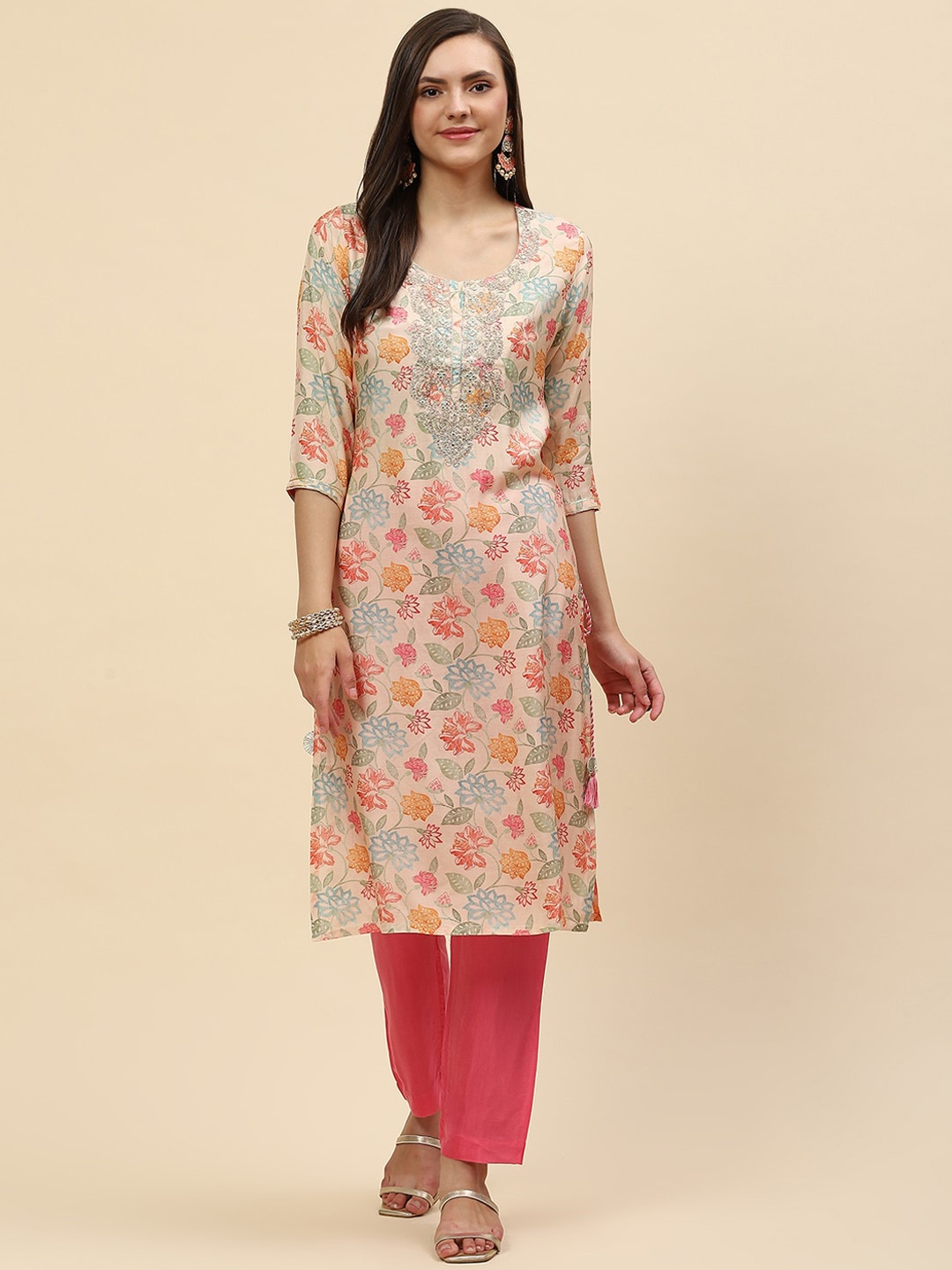 

Meena Bazaar Women Beige Floral Printed Thread Work Pure Cotton Kurta with Trouser
