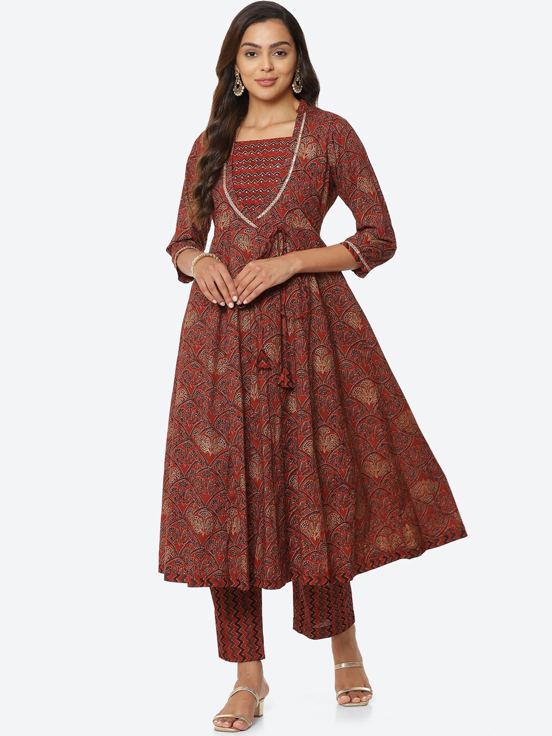 

Meena Bazaar Women Maroon Floral Printed Sequinned Pure Cotton Kurta with Trousers