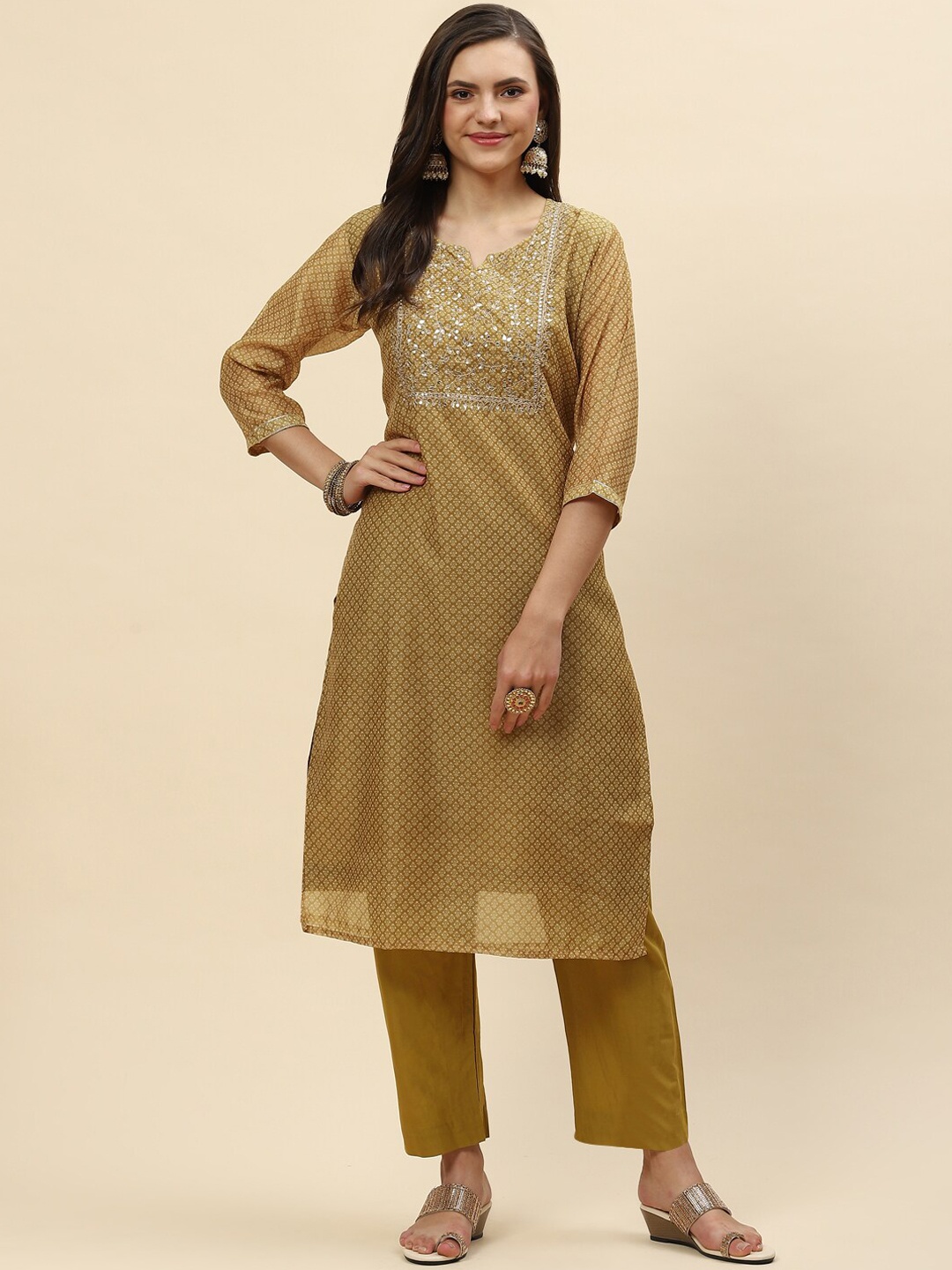 

Meena Bazaar Women Green Floral Printed Beads and Stones Chanderi Silk Kurta with Trousers