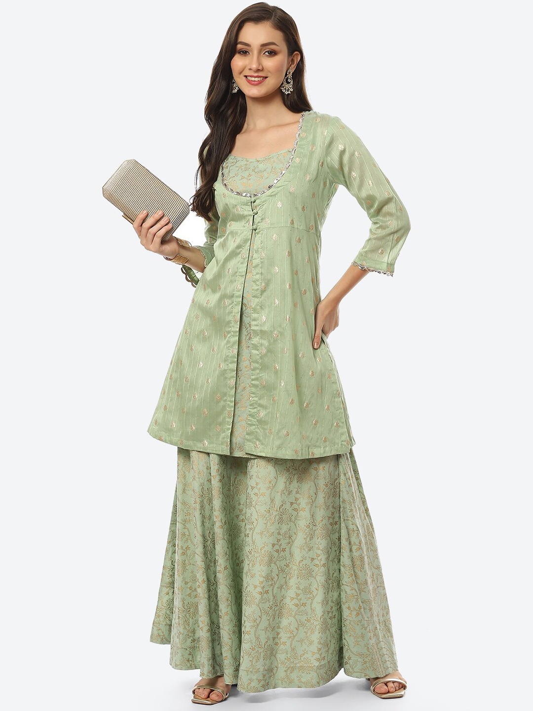 

Meena Bazaar Women Green Floral Printed Chanderi Silk Kurta with Skirt