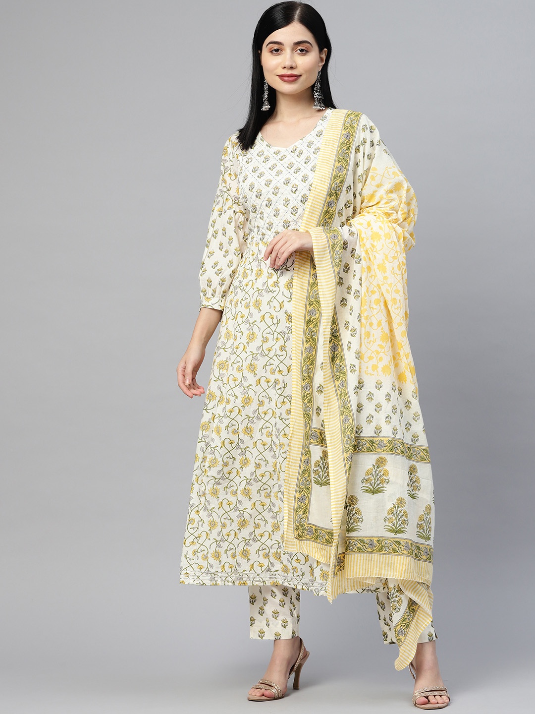 

Readiprint Fashions Women Off White Ethnic Motifs Printed Gotta Patti Cotton Kurta Set