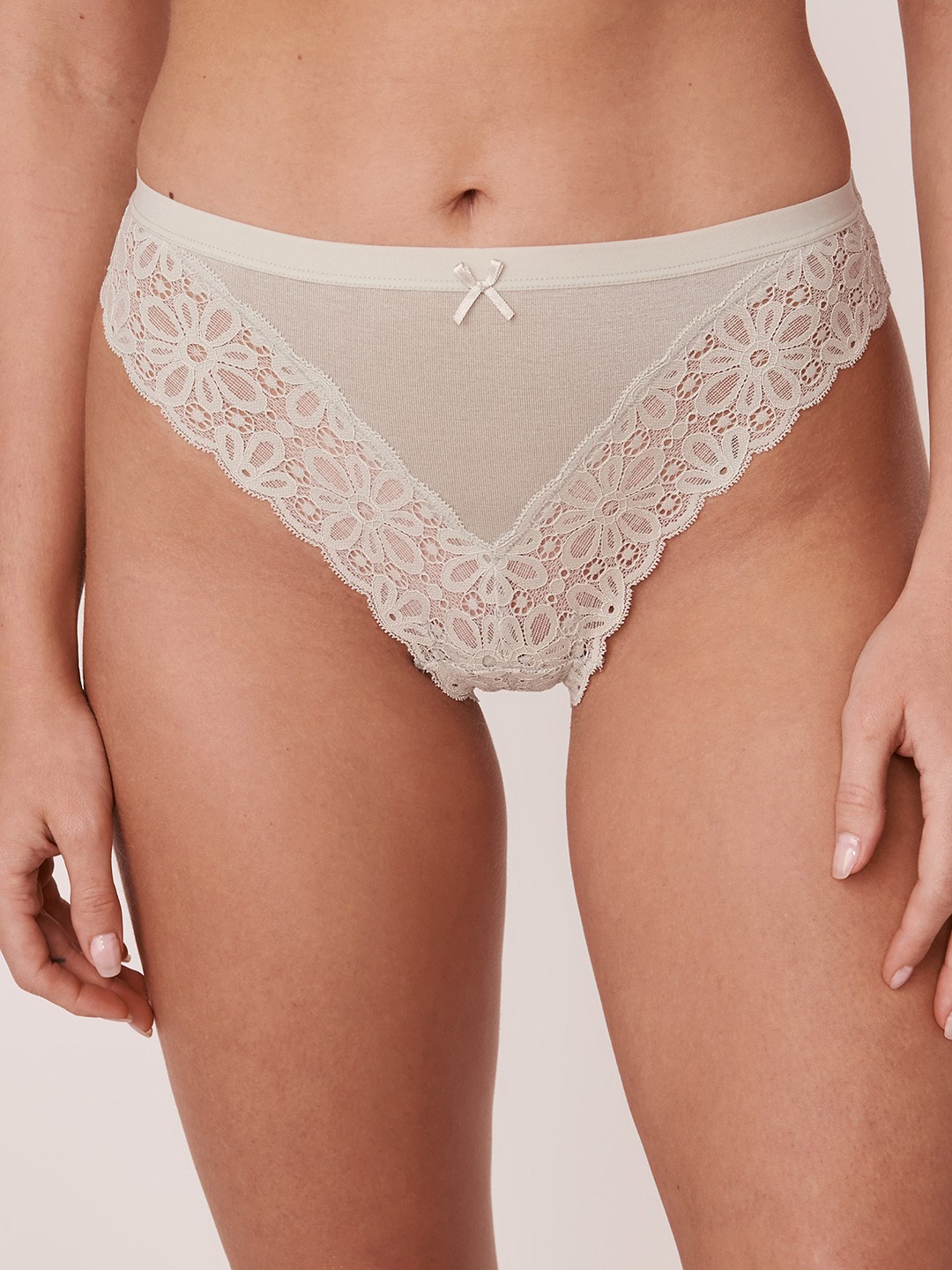 

La Vie en Rose Women Cream Self Design Bikini Brief