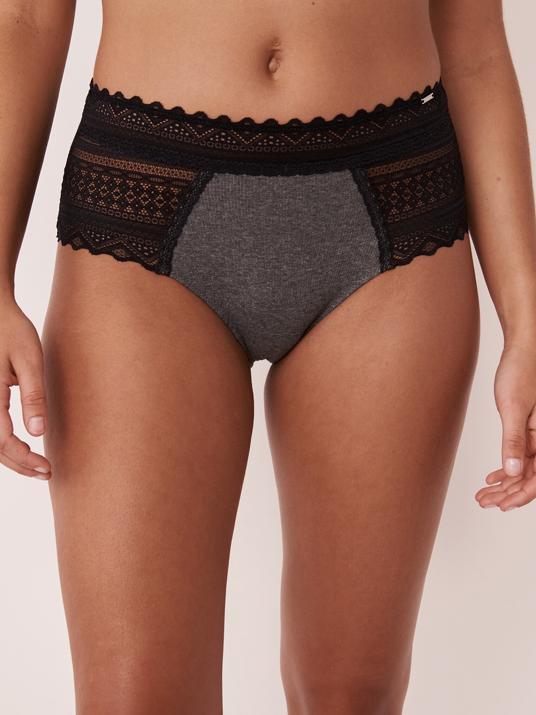 

La Vie en Rose Women Grey Self Design Hipster Briefs