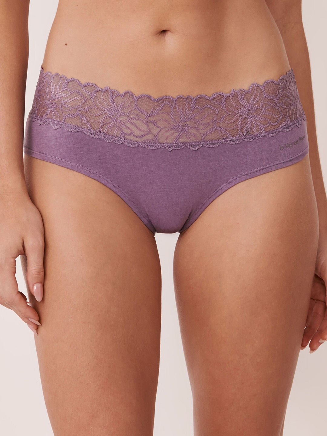 

La Vie en Rose Women Purple Solid Lace Bikini Briefs