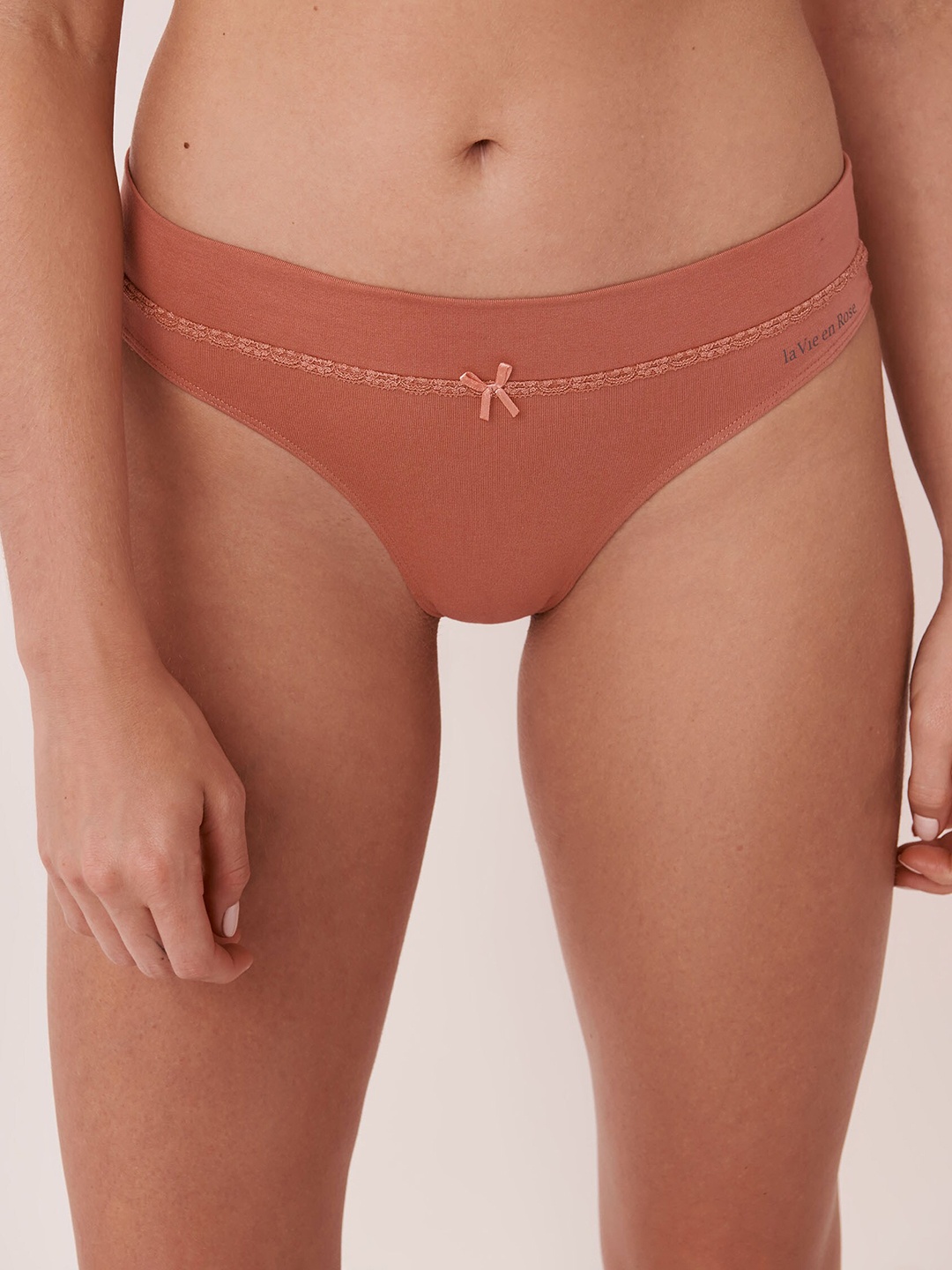 

La Vie en Rose Women Pink Solid Thongs Briefs