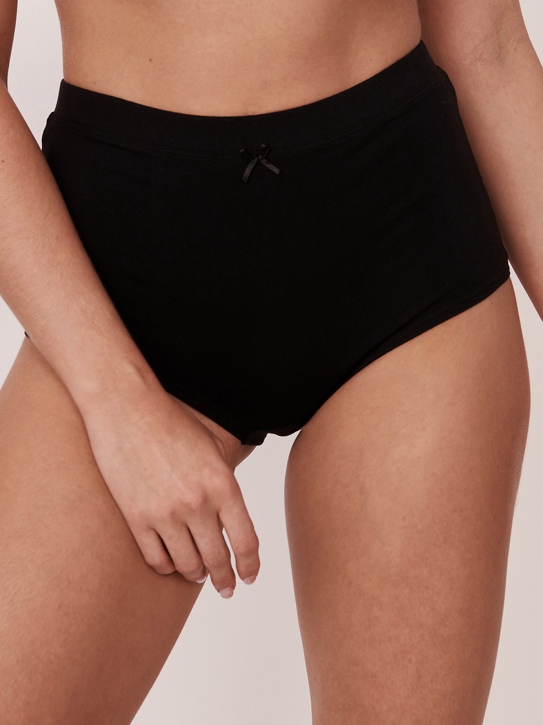 

La Vie en Rose Women Black Solid Cotton Lace Work High Waist Briefs