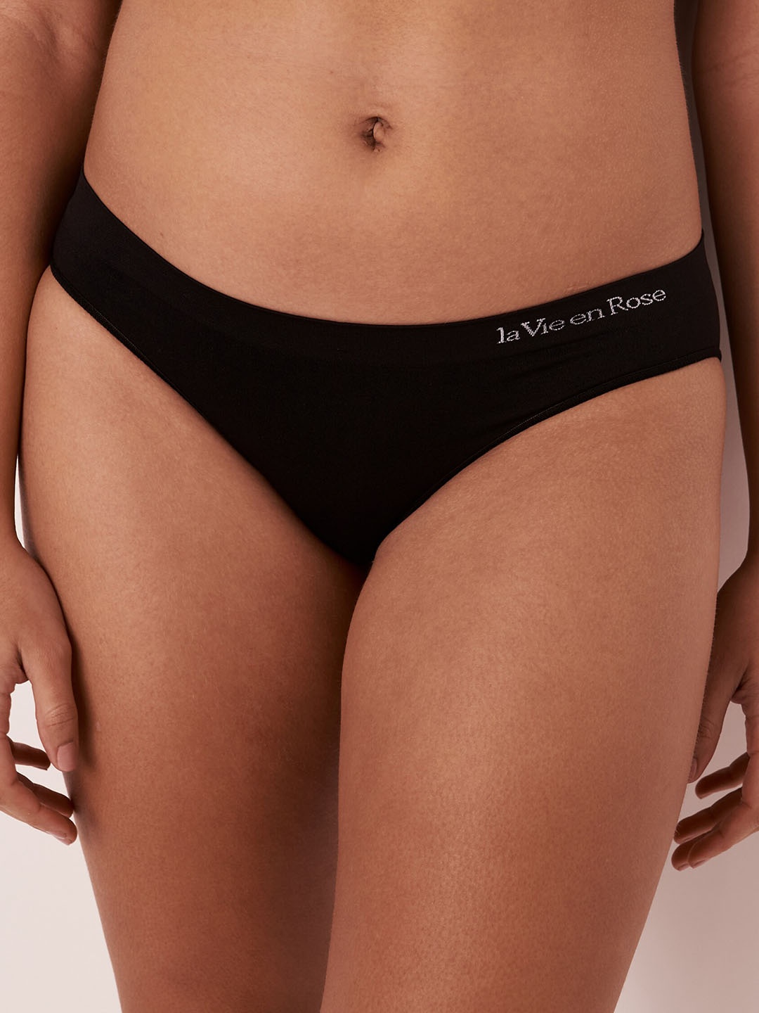 

La Vie en Rose Women Black Solid Cotton Bikini Briefs