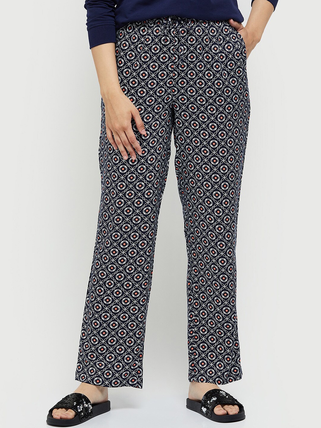 

max Women Navy Blue Printed Lounge Pants