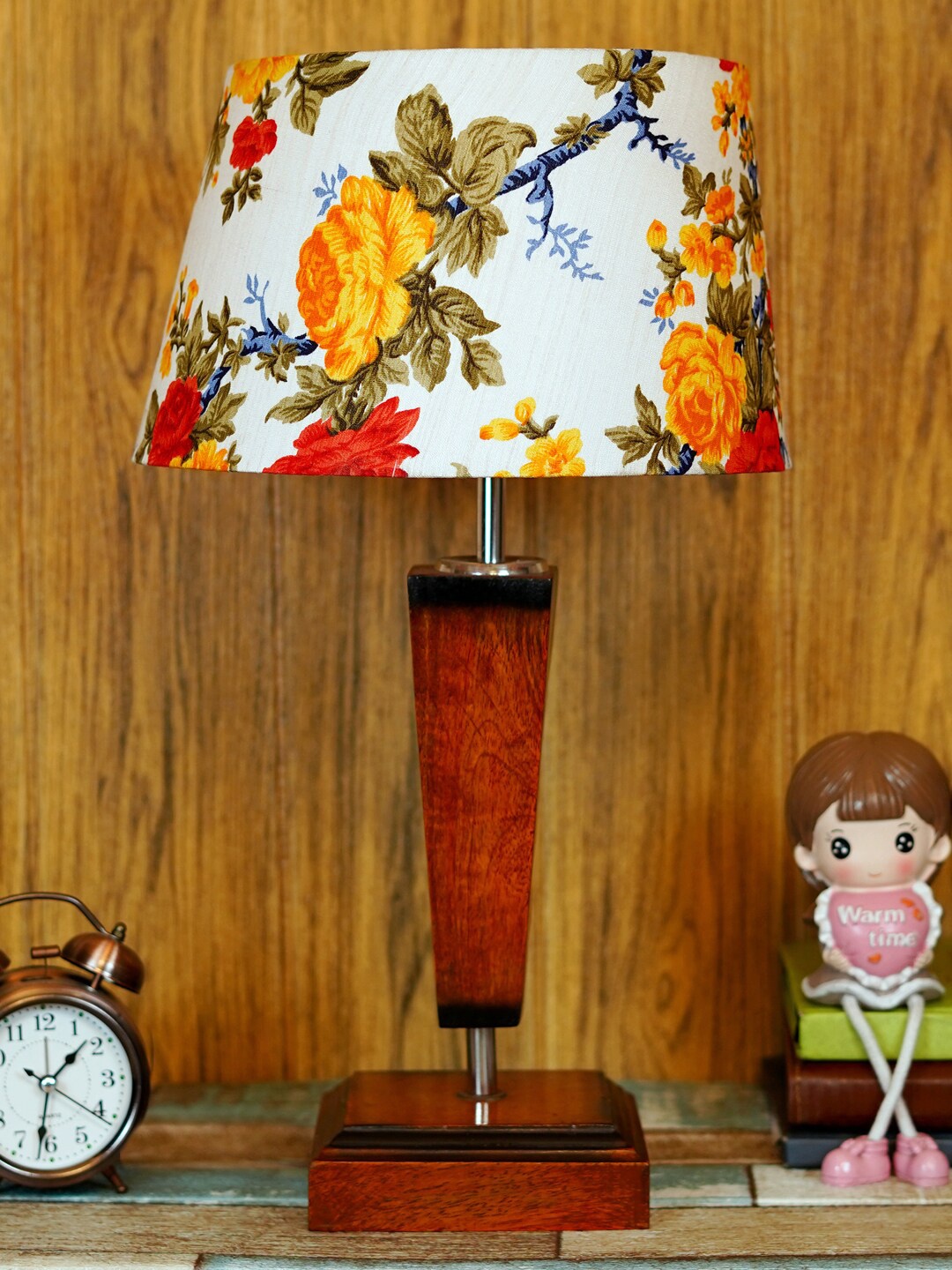 

foziq Brown & White Printed Table Lamps