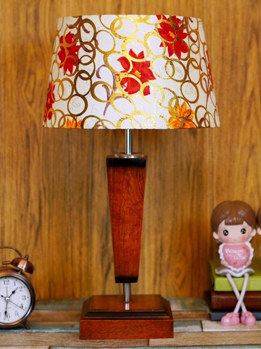 

foziq Brown & White Printed Table Lamps