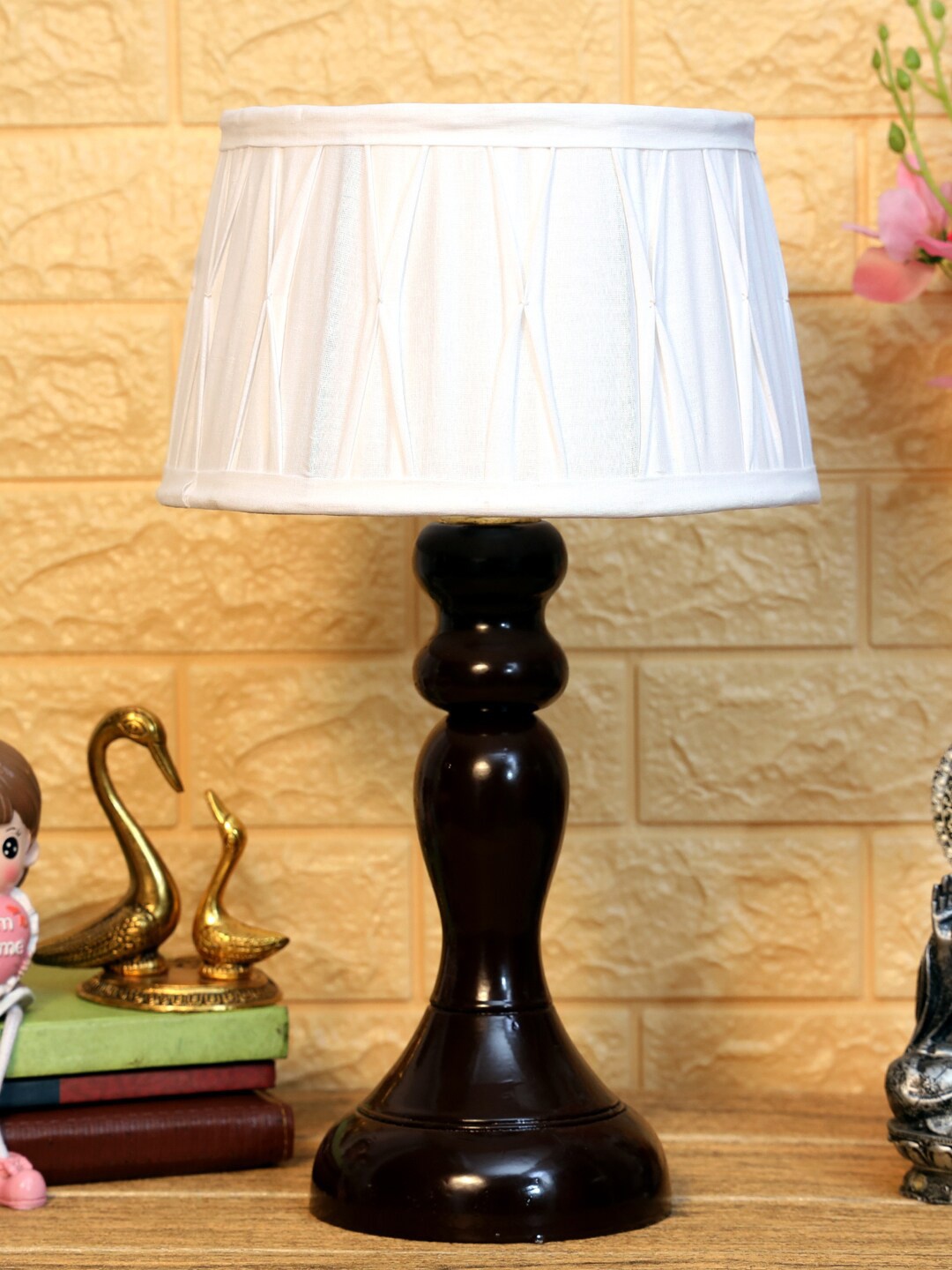 

foziq Brown & White Solid Table Lamps