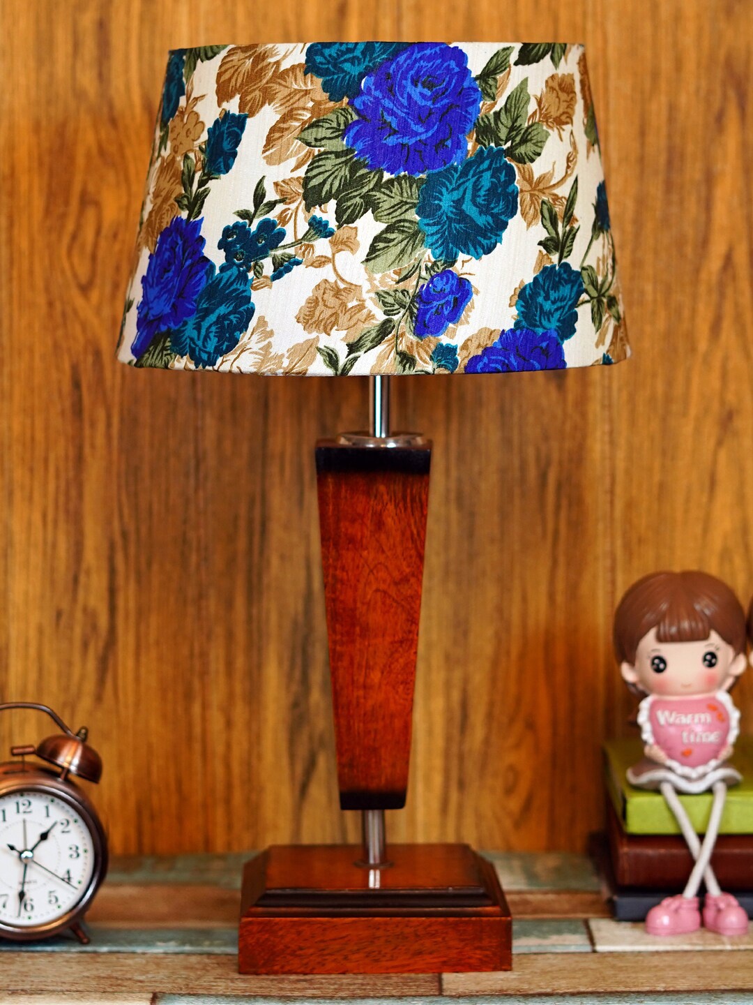 

foziq Brown & White Printed Table Lamps