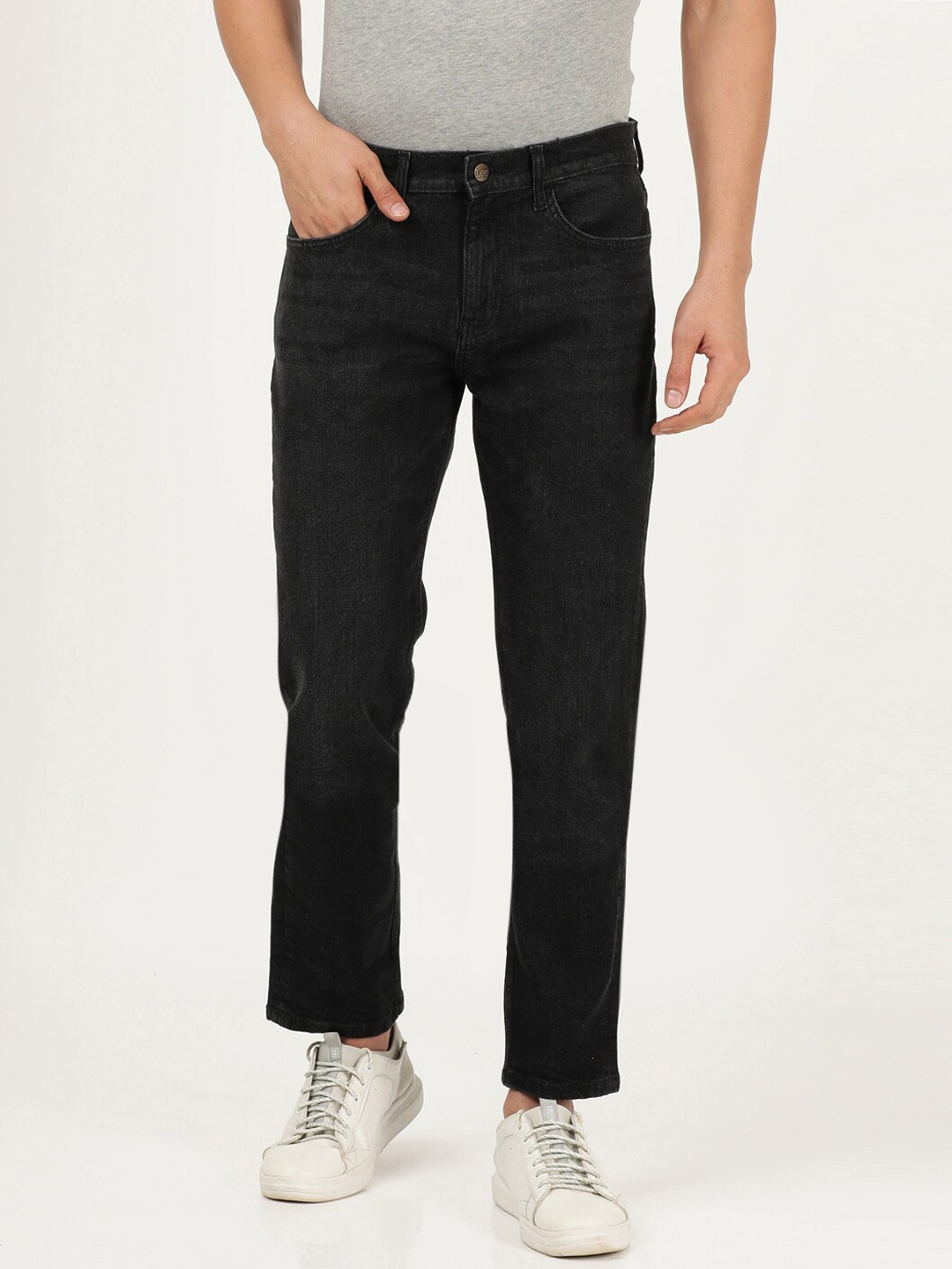 

Lee Men Black Regular Fit Clean Look Stretchable Jeans