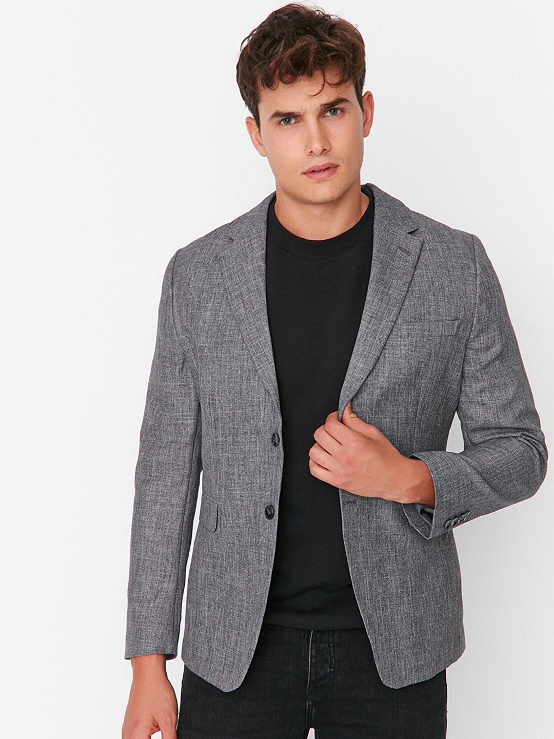 

Trendyol Men Charcoal Single-Breasted Blazer