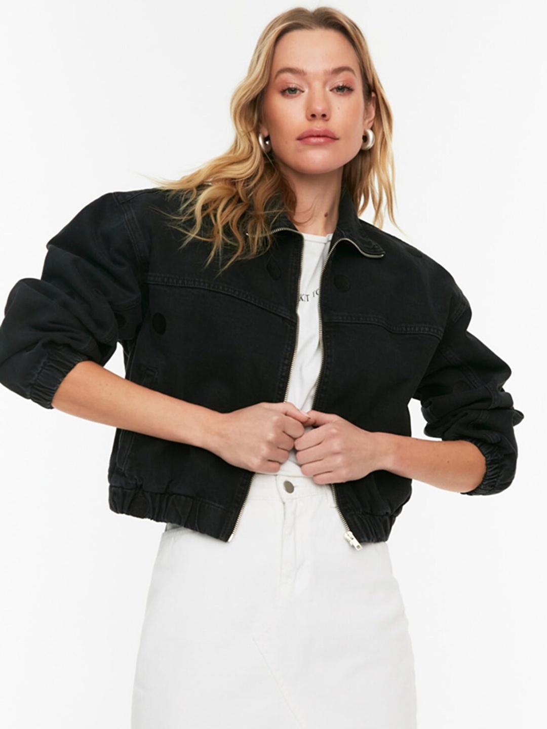 

Trendyol Women Black Pure Cotton Tailored Crop Jacket