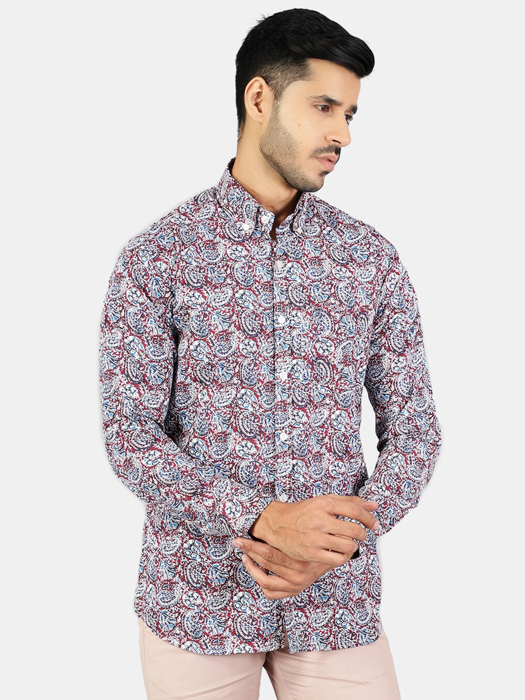 

Wintage Men Red & White Classic Floral Printed Pure Cotton Casual Shirt