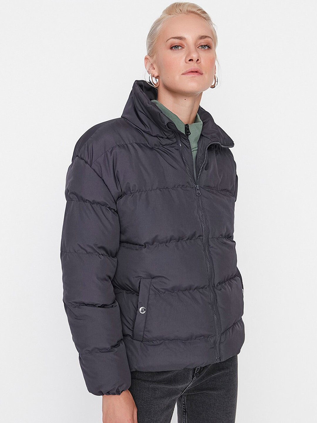 

Trendyol Women Charcoal Puffer Jacket
