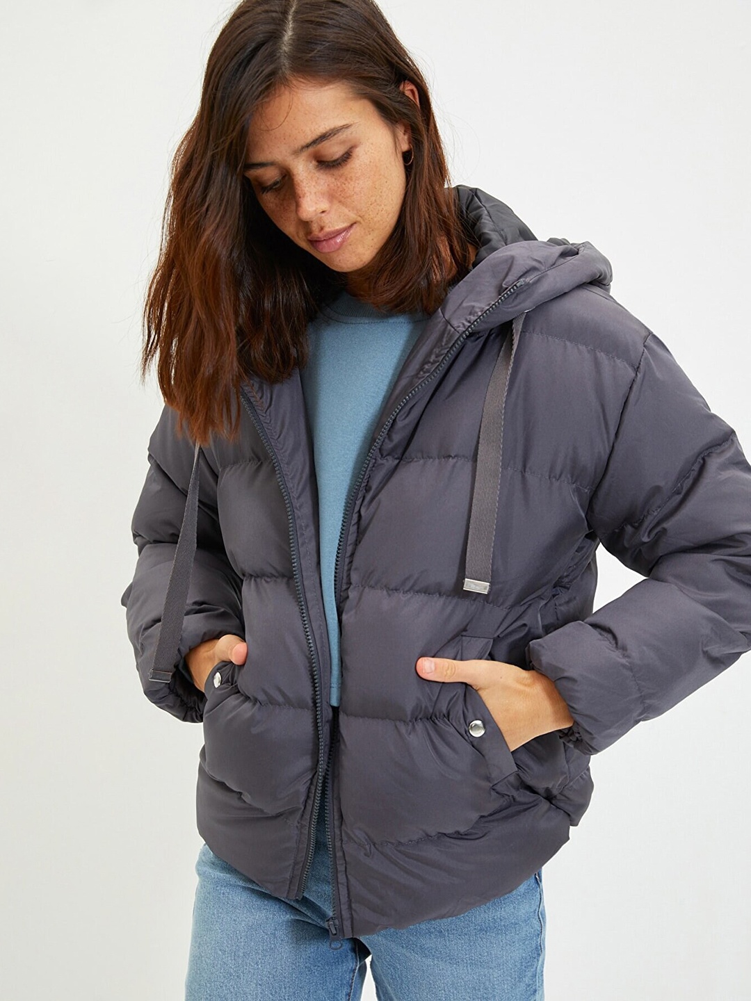 

Trendyol Women Grey Hooded Puffer Jacket