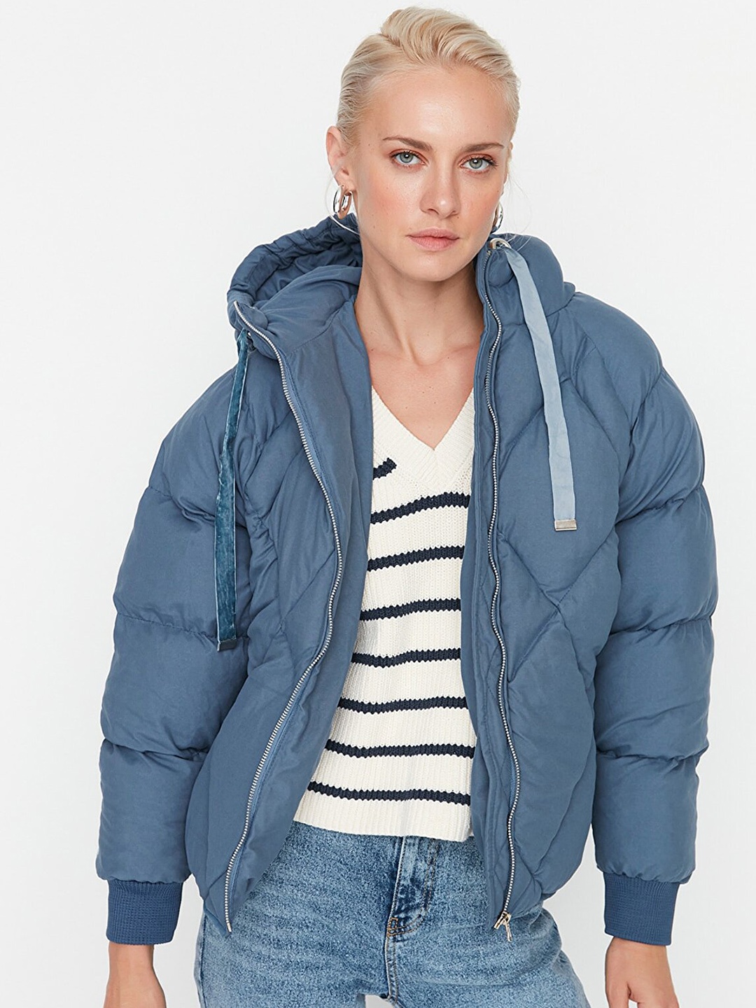 

Trendyol Women Blue Puffer Jacket