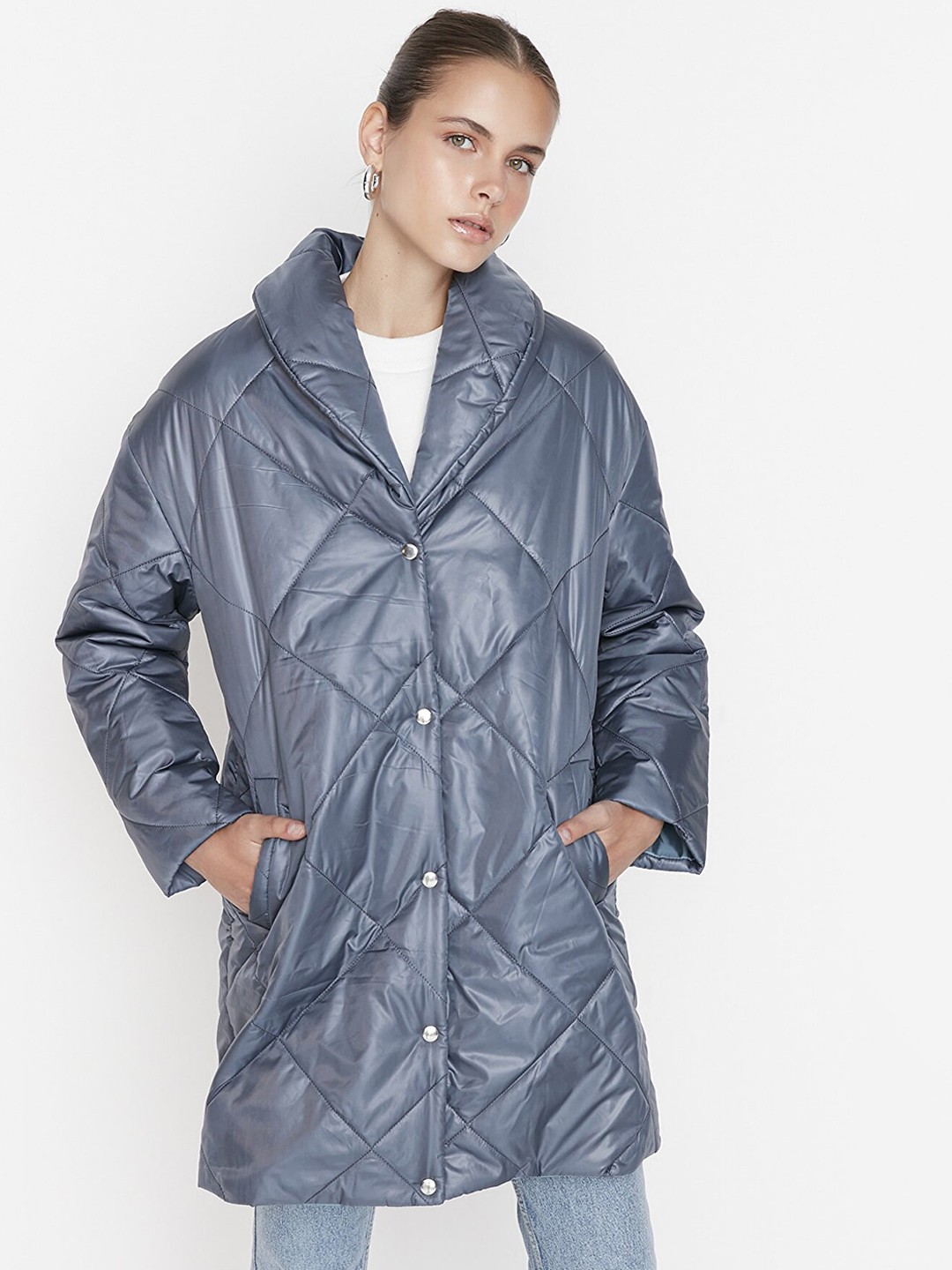 

Trendyol Women Grey Longline Quilted Jacket