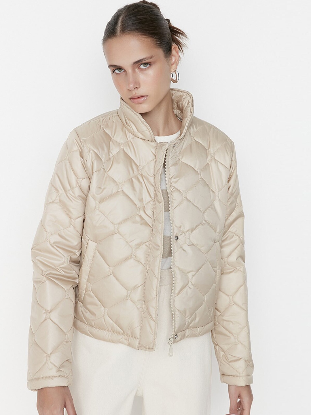 

Trendyol Women Beige Quilted Crop Jacket