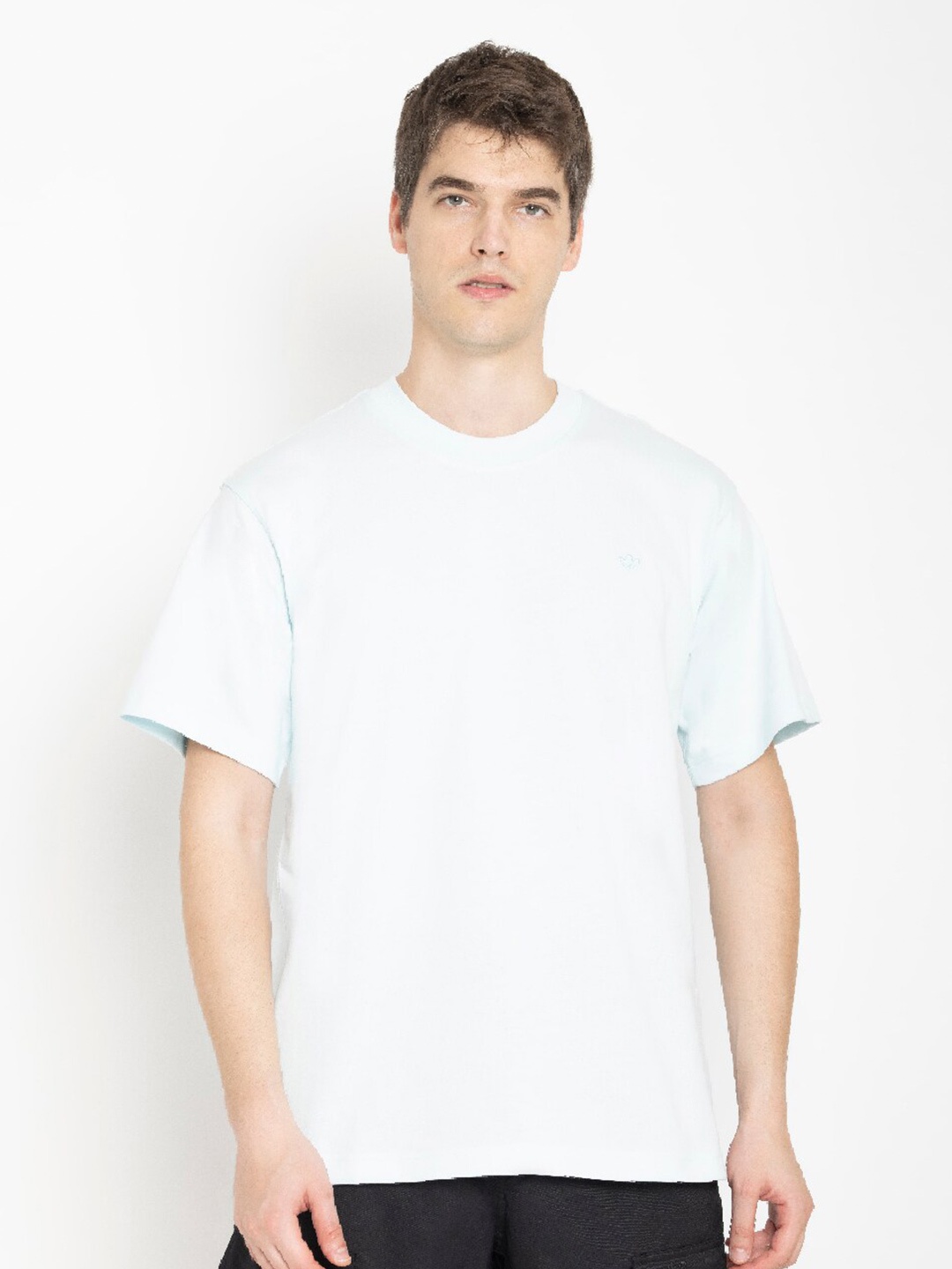

ADIDAS Originals Men Turquoise Blue Round Neck Cotton T-shirt
