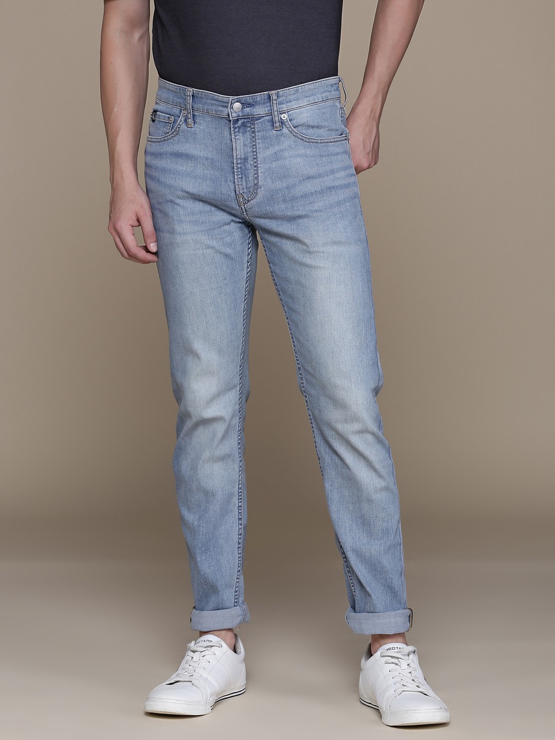 

Calvin Klein Jeans Men Blue Slim Fit Heavy Fade Stretchable Jeans