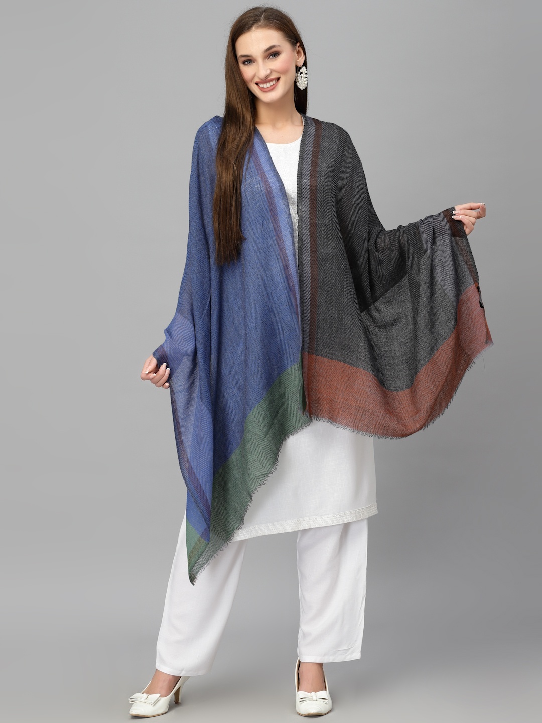 

Style Quotient Women Green & Blue Printed Shawl