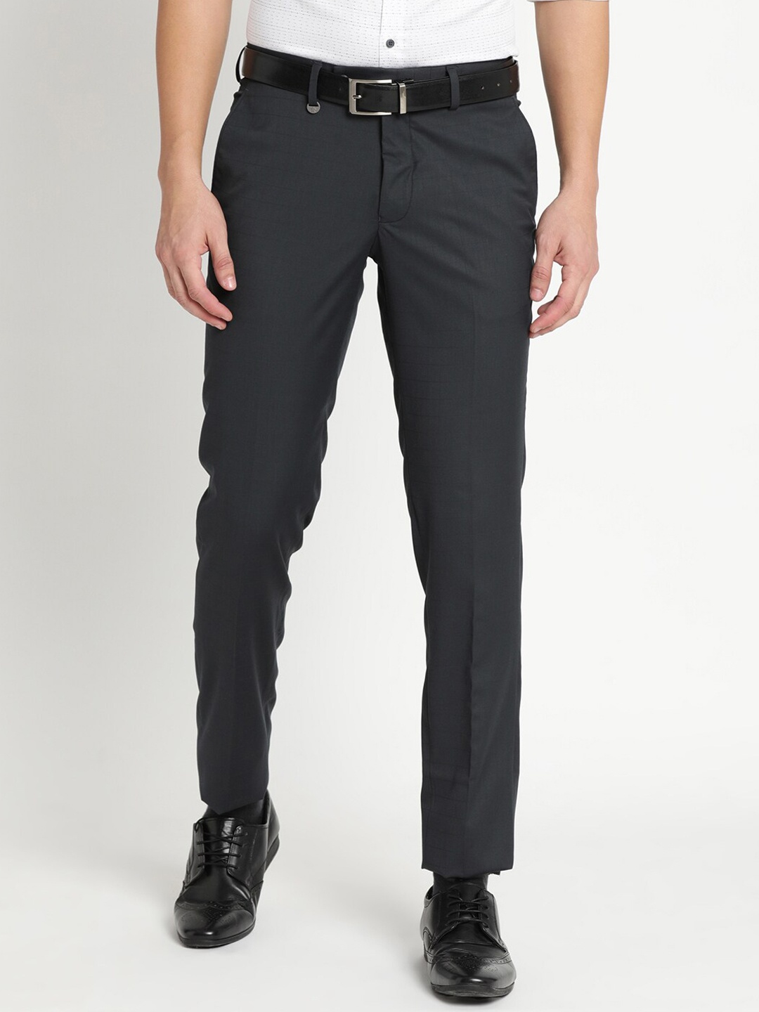 

Turtle Men Black Textured Tailored Slim Fit Trousers