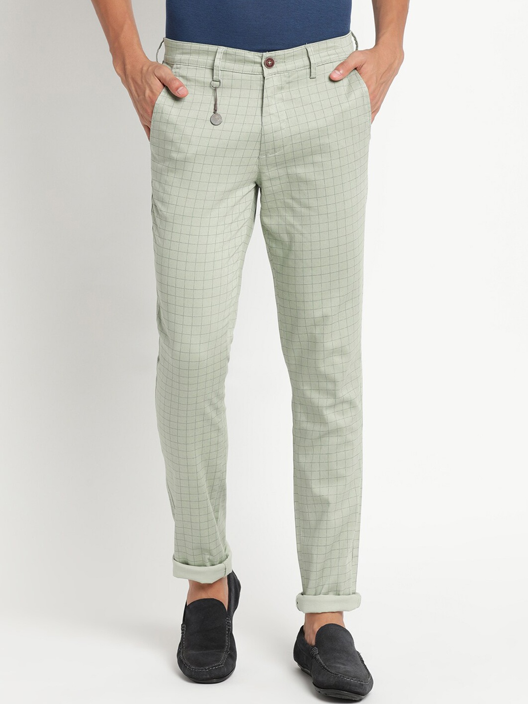 

Turtle Men Off White Checked Relaxed Tapered Fit Trousers