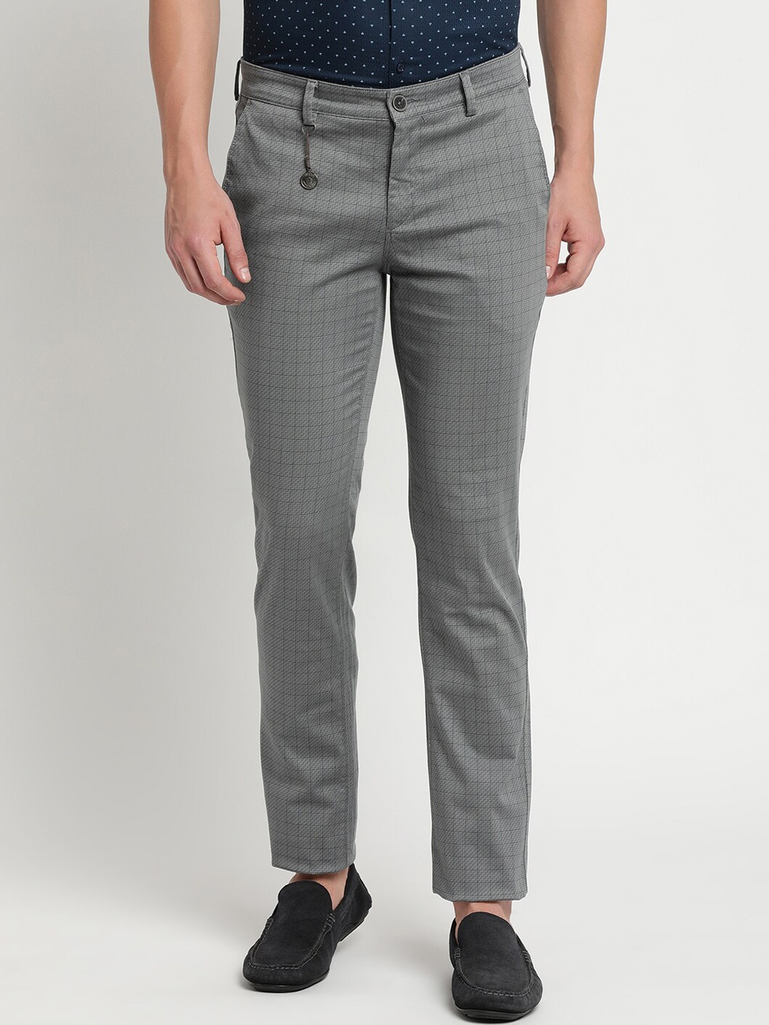 

Turtle Men Grey Melange Checked Relaxed Tapered Fit Trousers