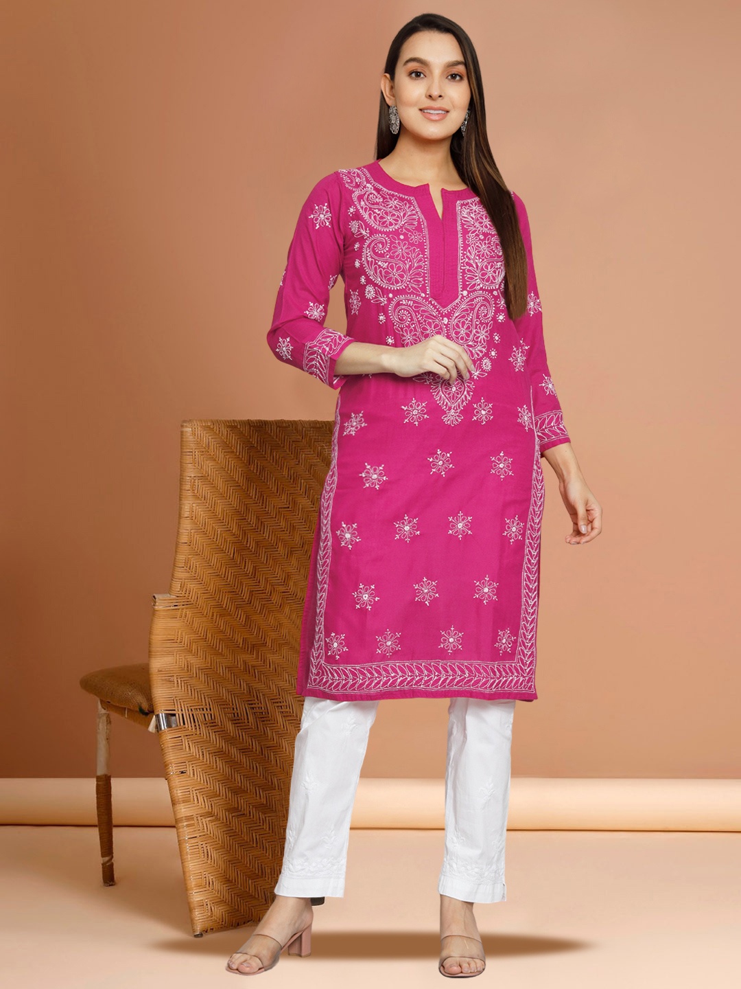 

PARAMOUNT CHIKAN Women Ethnic Motifs Hand Embroidered Cotton Chikankari Straight Kurta, Magenta