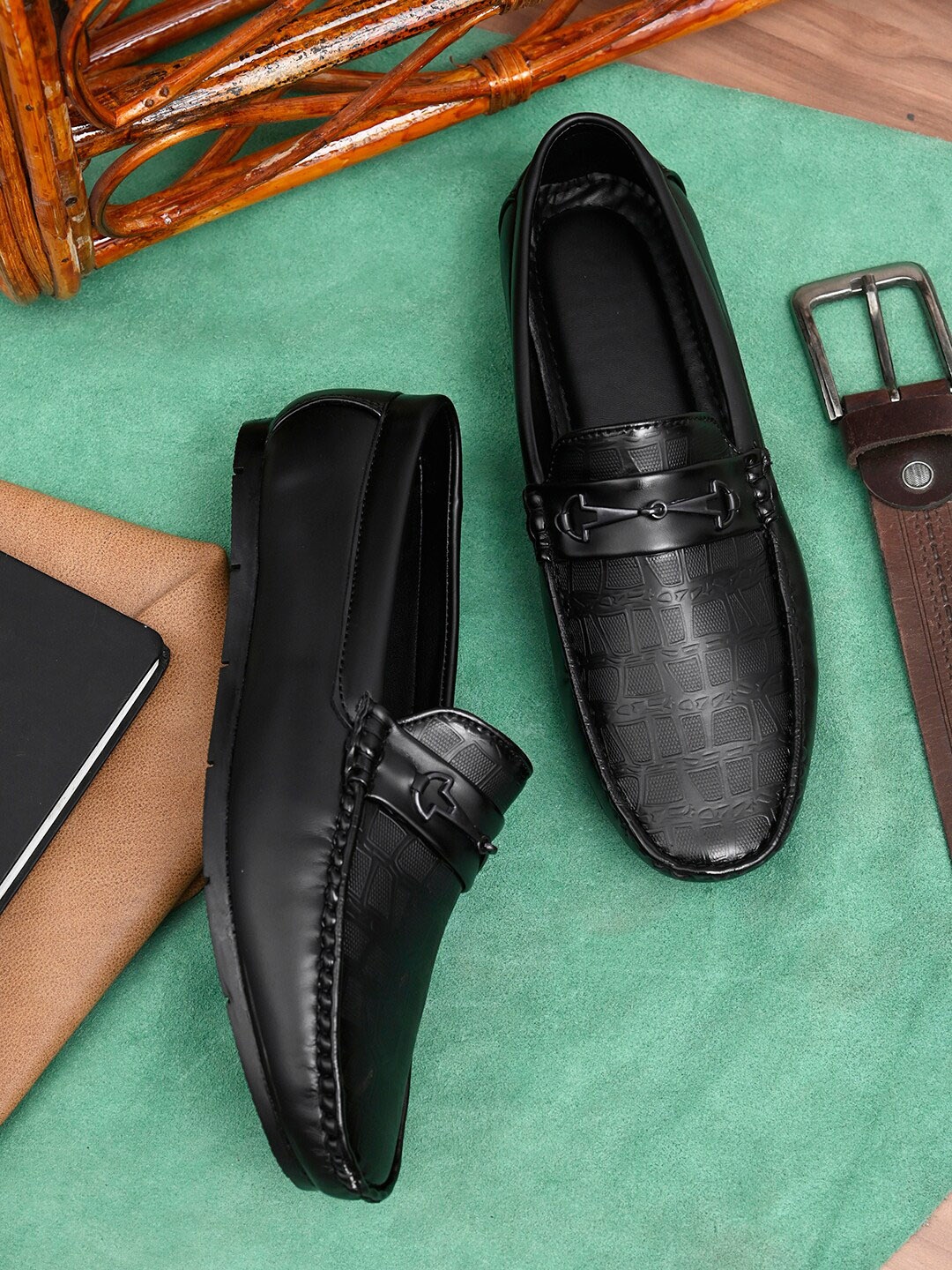

HERE&NOW Men Black Textured Casual Loafers
