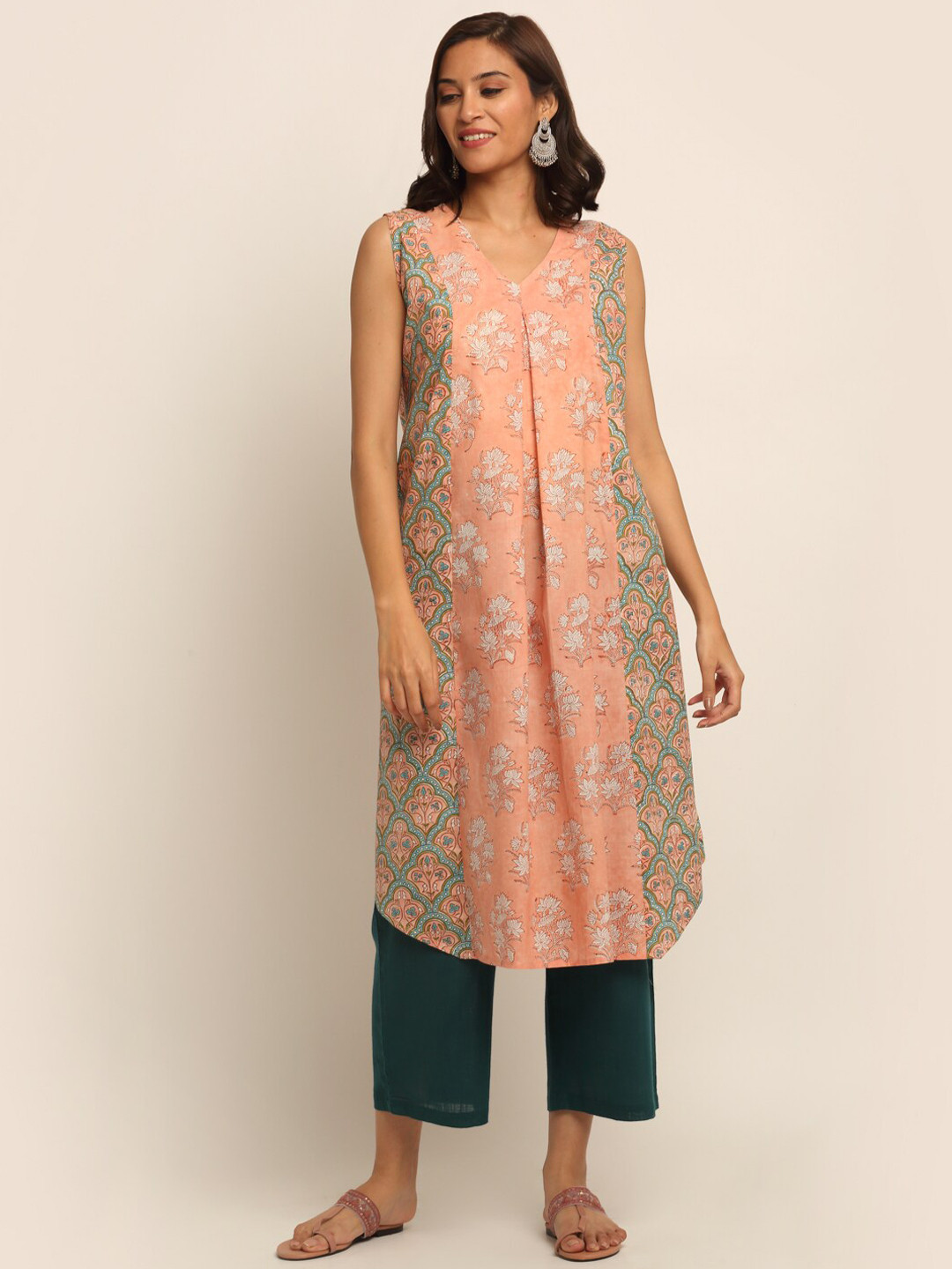 

EK BY EKTA KAPOOR Women Coral & Blue Floral Block Print Flared Panelled Pure Cotton Kurta