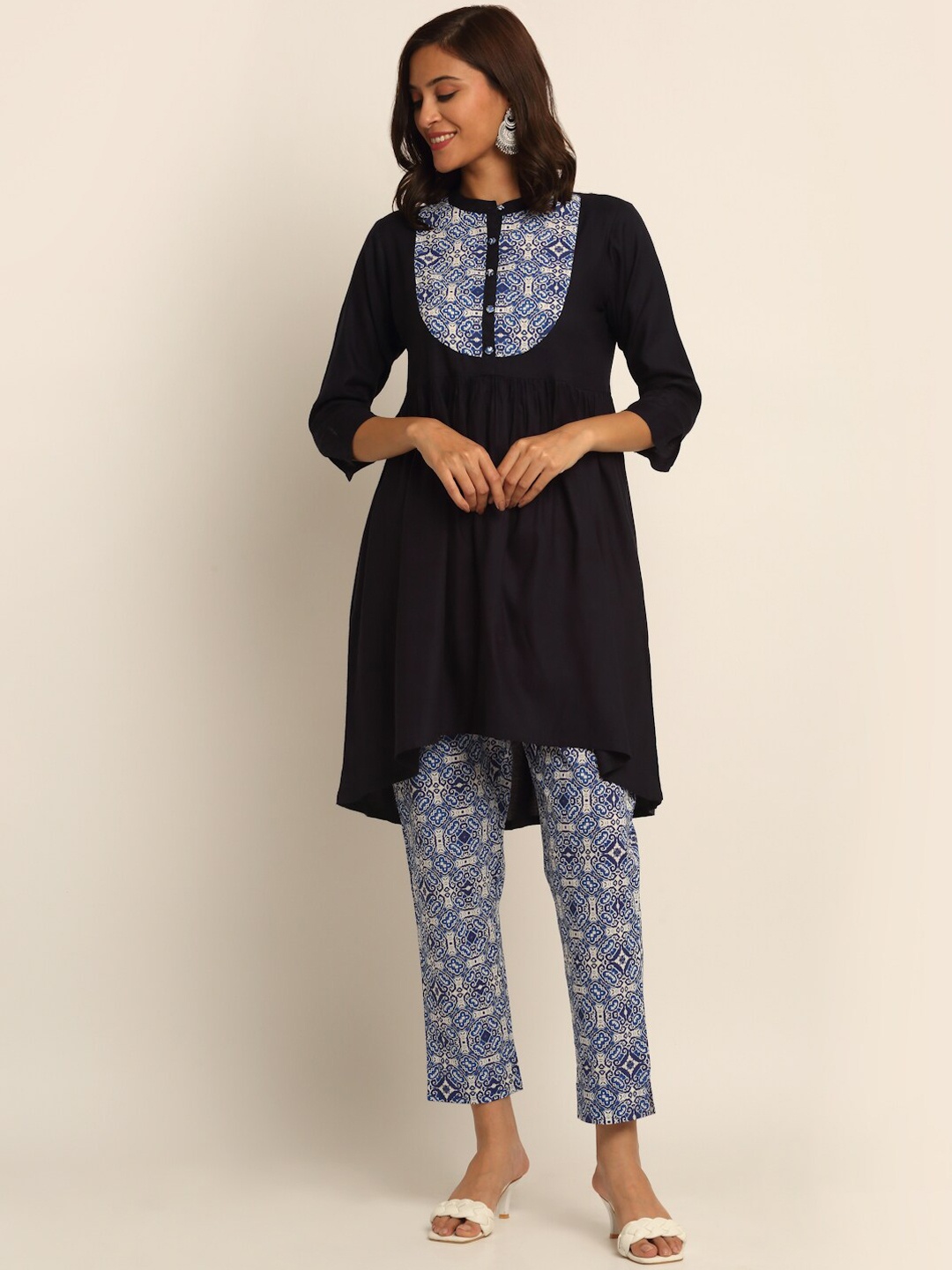 

EK BY EKTA KAPOOR Women Navy Blue & White Rayon Mandarin Collar Printed Yoke Short Kurta