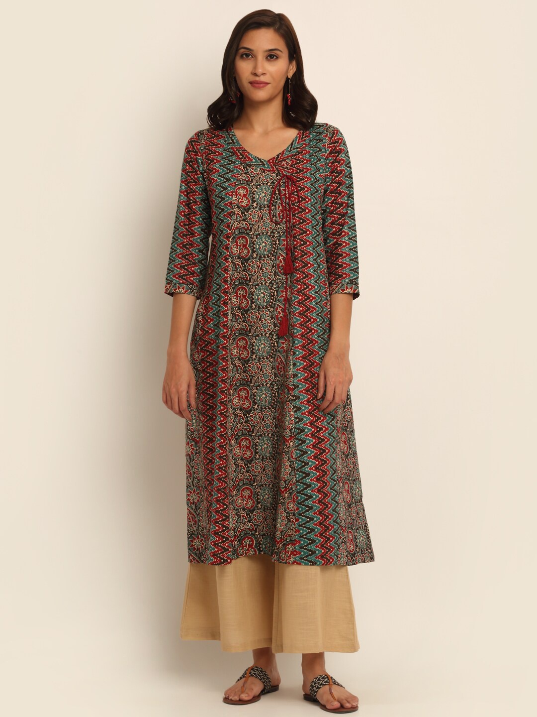 

EK BY EKTA KAPOOR Women Maroon & Blue Rayon Printed A Line Panelled Angrakha Kurta