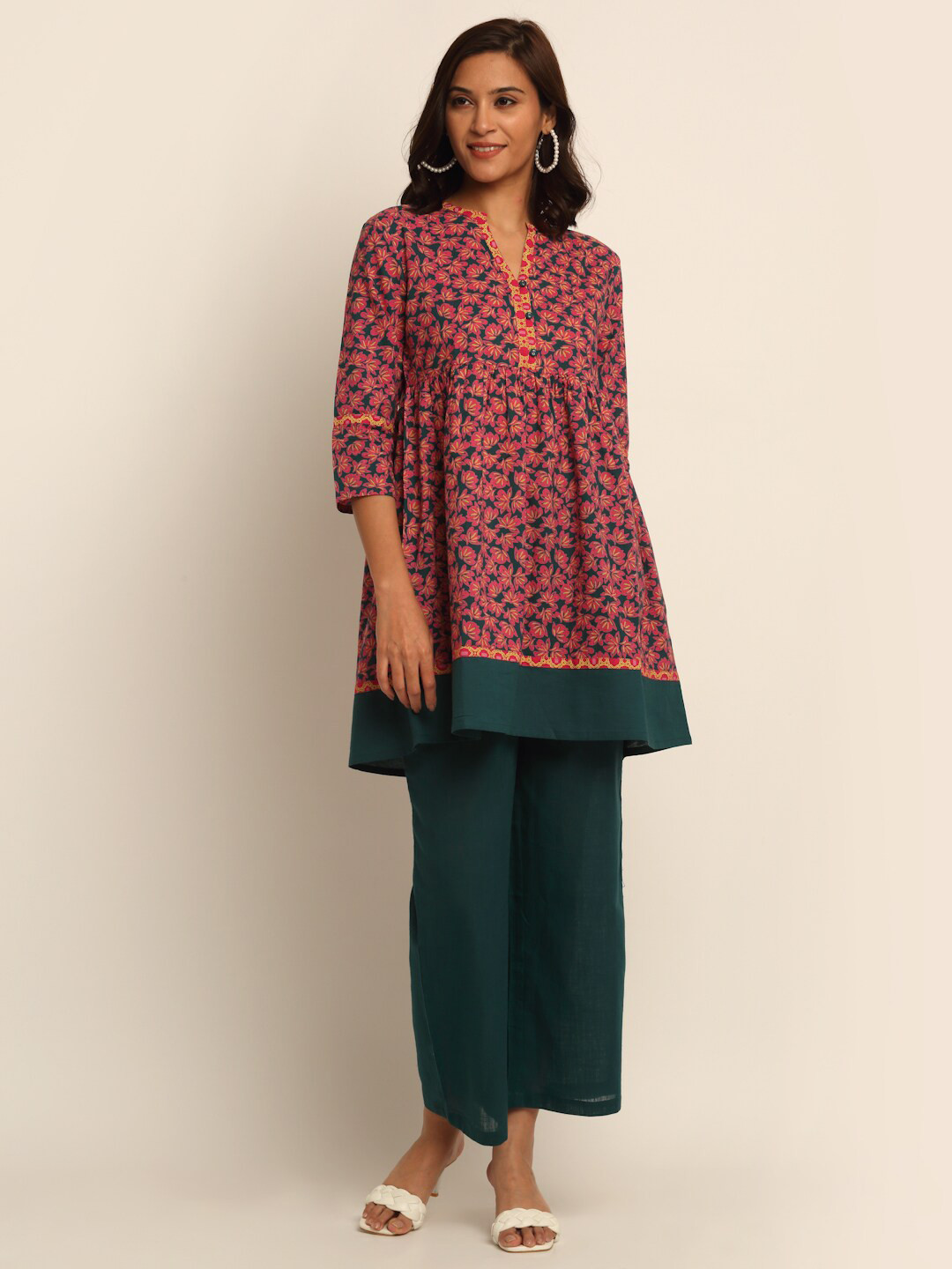 

EK BY EKTA KAPOOR Women Teal Green & Pink Printed Pure Cotton Mandarin Collar Kurta