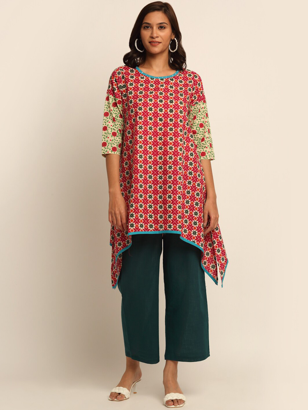 

EK BY EKTA KAPOOR Women Red & Black Geometric Printed Pure Cotton Kurta