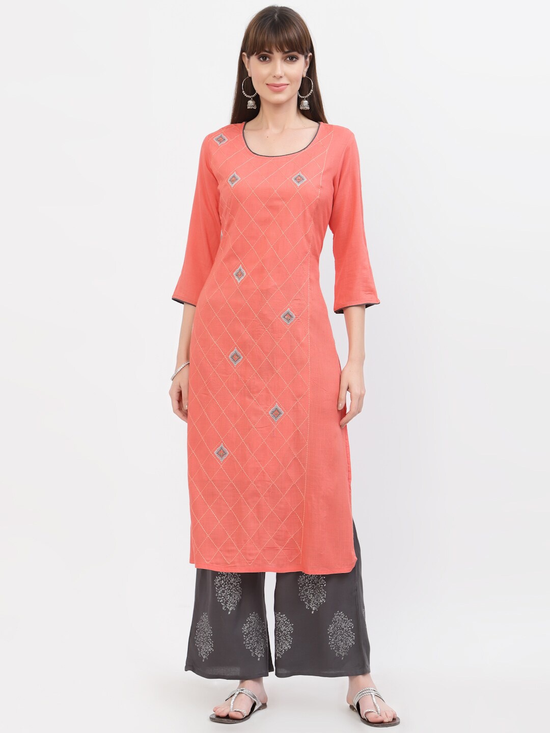 

YELLOW CLOUD Women Peach-Coloured Geometric Embroidered Straight Fit Kurta