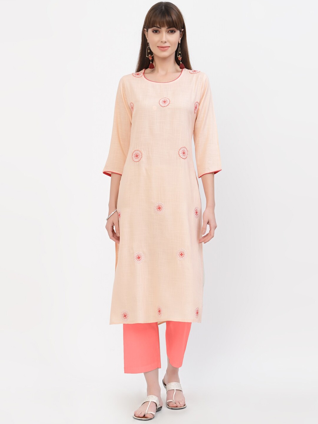 

YELLOW CLOUD Women Pink & Cream-Coloured Ethnic Motifs Embroidered Kurta