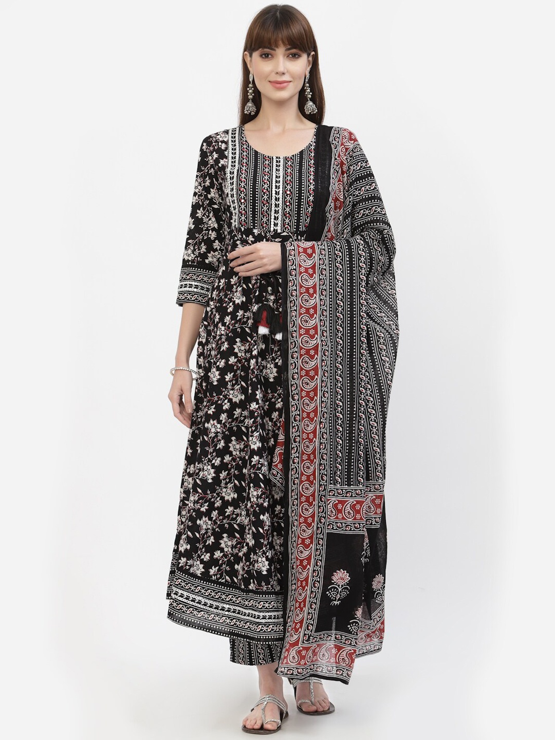 

YELLOW CLOUD Women Black & White Ethnic Motifs Embroidered Pure Cotton Kurta with Trousers