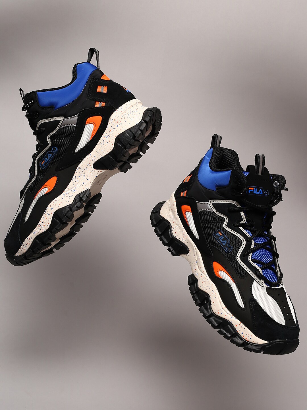

FILA Men Black & Blue Basketball Non-Marking Shoes