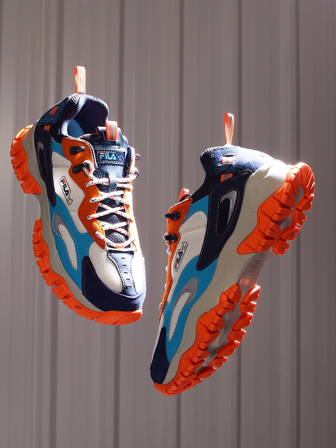 

FILA Men Off White & Orange Running Non-Marking Ray Tracer 2 Shoes
