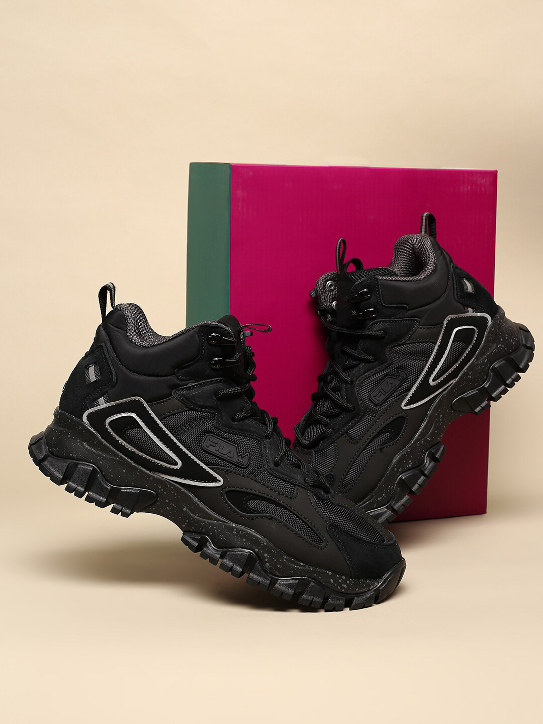 

FILA Women Ray Tracer TR 2 Mid Woven Design Sneakers, Black