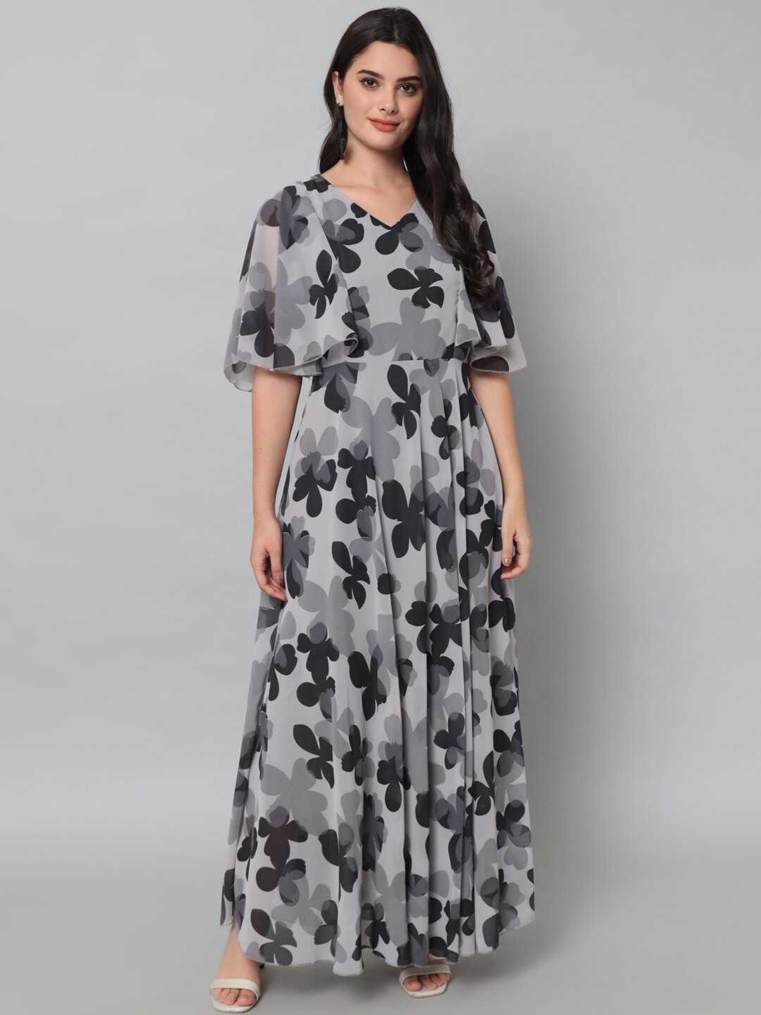 

HELLO DESIGN Black & Grey Floral Georgette Maxi Dress