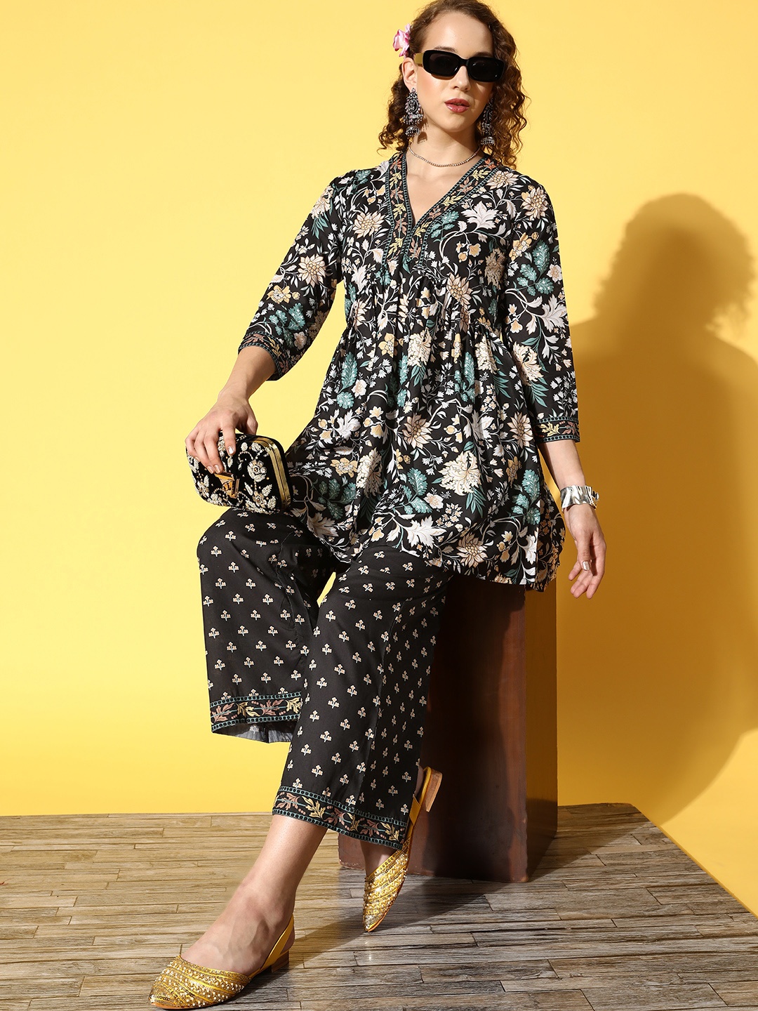 

Inddus Women Black Floral Printed Pleated Kurti with Palazzo