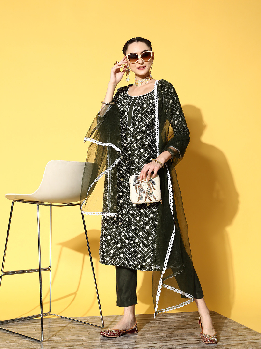 

Inddus Women Olive Green Embroidered Thread Work Kurta with Trousers & With Dupatta