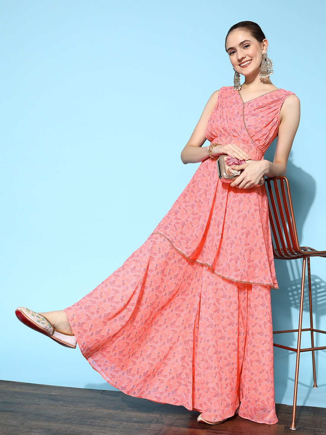 

Inddus Women Pink Bandhani Printed Kurta with Palazzos