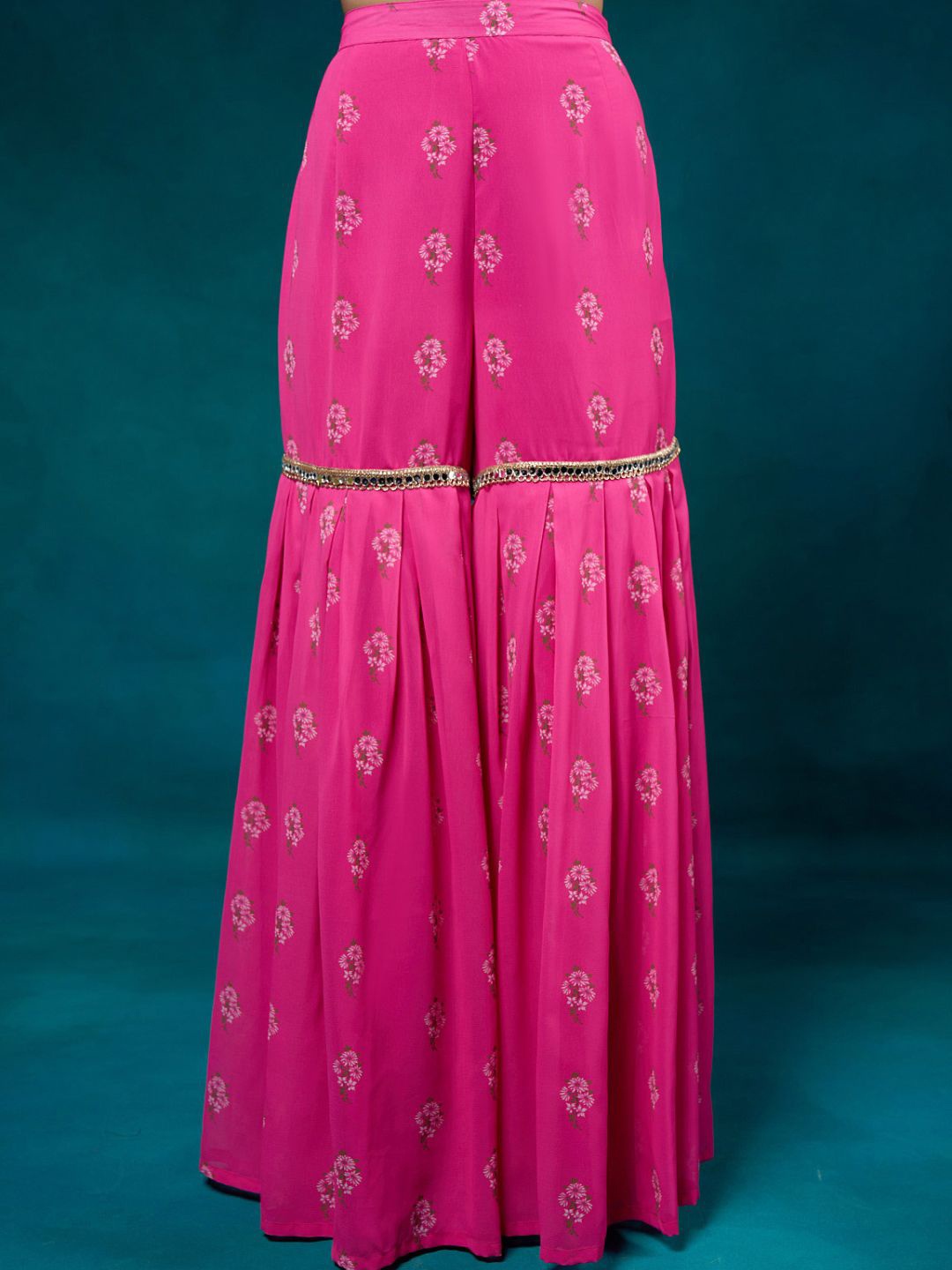 

Alaya By Stage3 Women Pink & White Floral Printed Georgette Palazzos