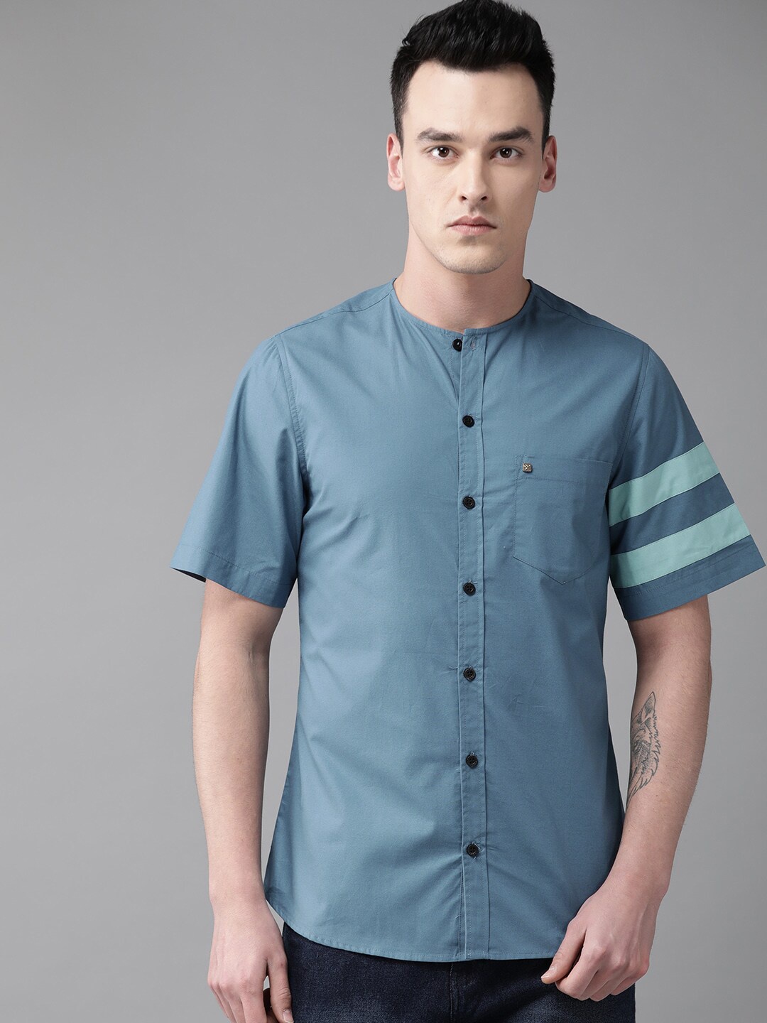 

Hubberholme Men Blue Cotton Contemporary Casual Shirt